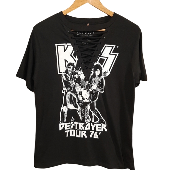 Kiss Tops - KISS Band T-SHIRT Destroyer Tour '76 Size  Large black/white official